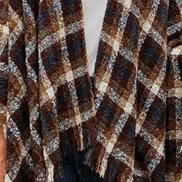 Womens Black Multi Buffalo Plaid Fringed Poncho Wrap OSFM - Picture 4 of 6